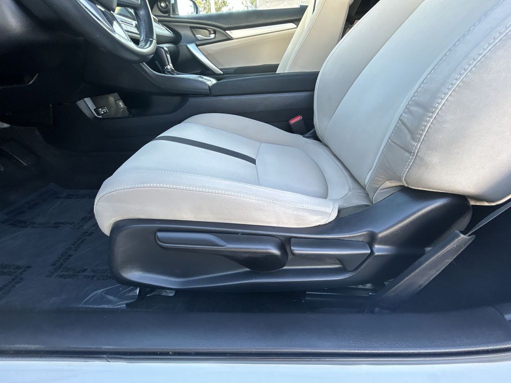 Thumbnail: 2019 Honda Civic - 12