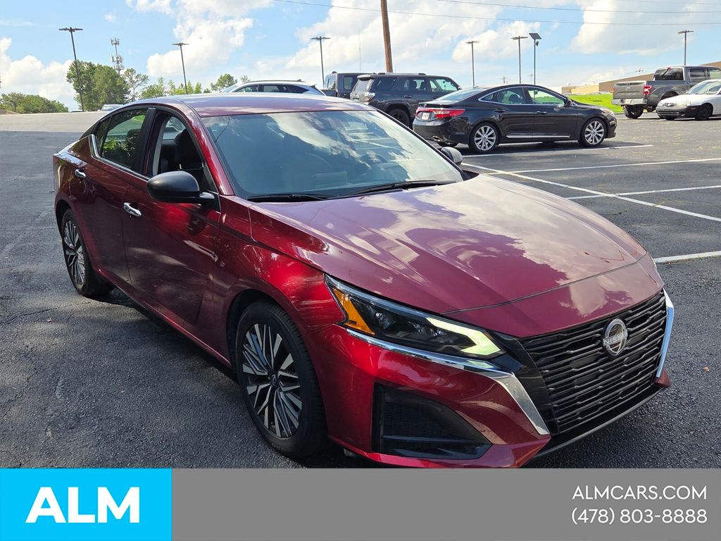 Used 2025 Red Nissan 2.5 SV image 17