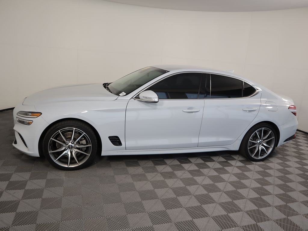 Thumbnail: 2022 Genesis G70 - 8