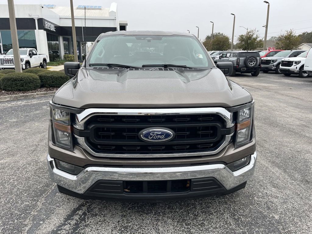 2023 Ford F-150 XLT 2