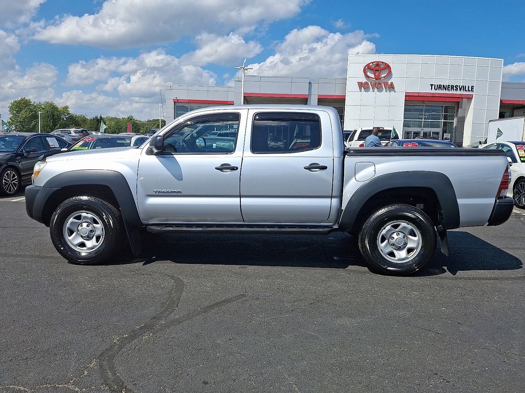 Thumbnail: 2011 Toyota Tacoma - 7