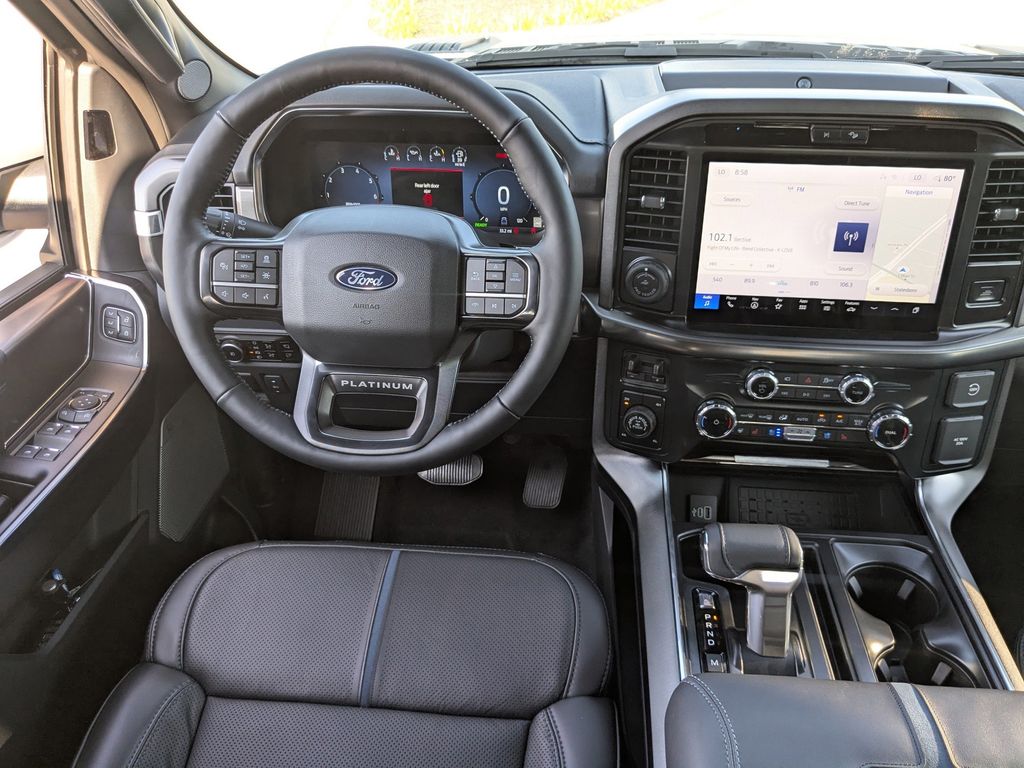 2025 Ford F-150 Platinum