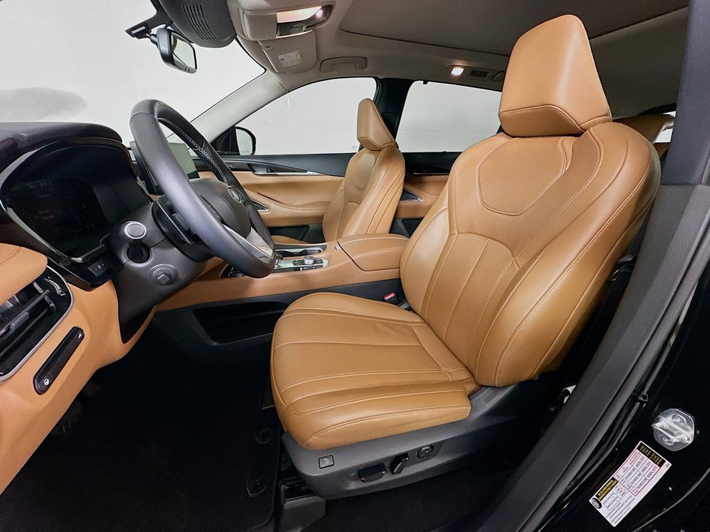 Thumbnail: 2022 INFINITI QX60 - 21