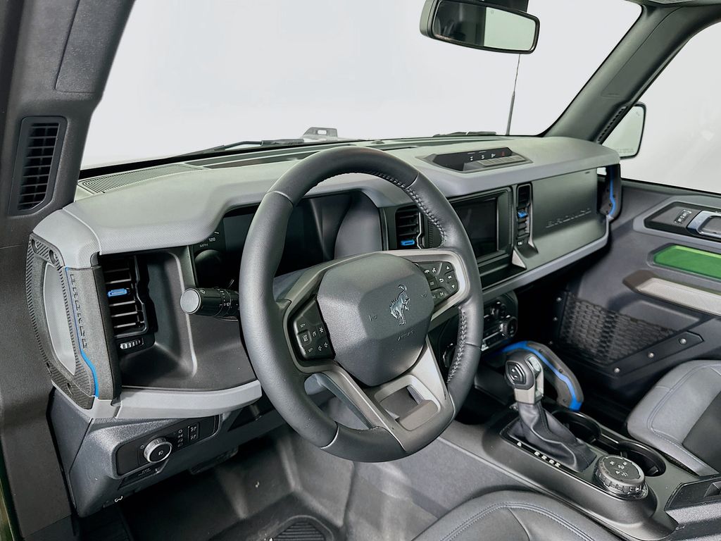 Thumbnail: 2022 Ford Bronco - 9