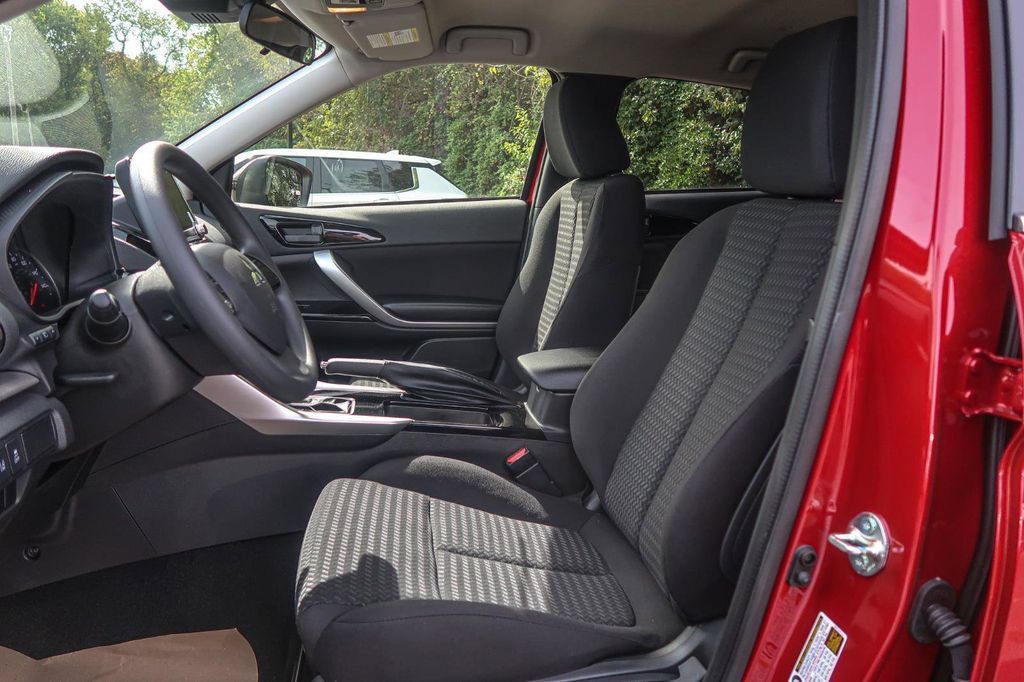 2026 Mitsubishi Eclipse Cross LE - Photo 21