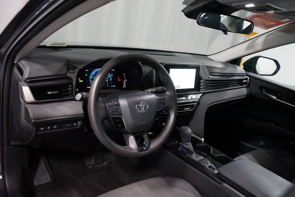 Thumbnail: 2025 Toyota Camry - 7