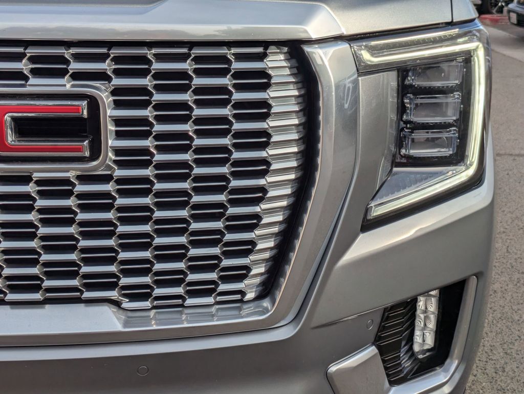 2023 GMC Yukon Denali 5