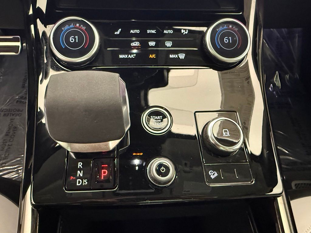 Thumbnail: 2023 Land Rover Range Rover Sport - 19