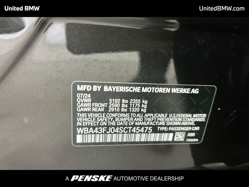 Thumbnail: 2025 BMW 5 Series - 23