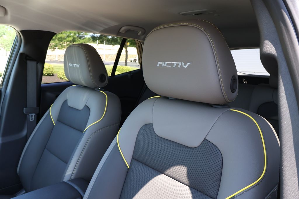 Thumbnail: 2026 Chevrolet Trax - 14