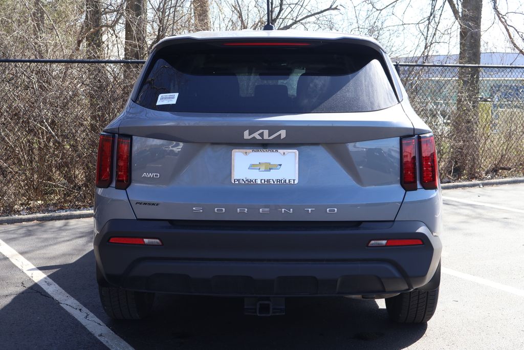 Thumbnail: 2022 Kia Sorento - 6