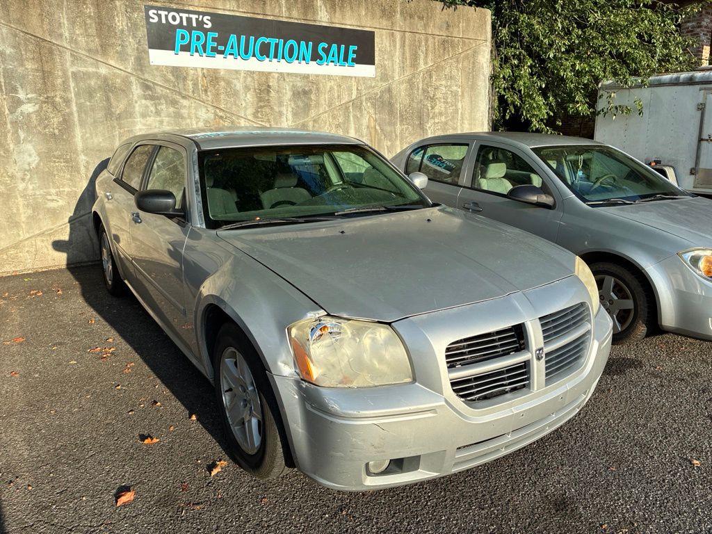 2007 Dodge Magnum SXT RWD