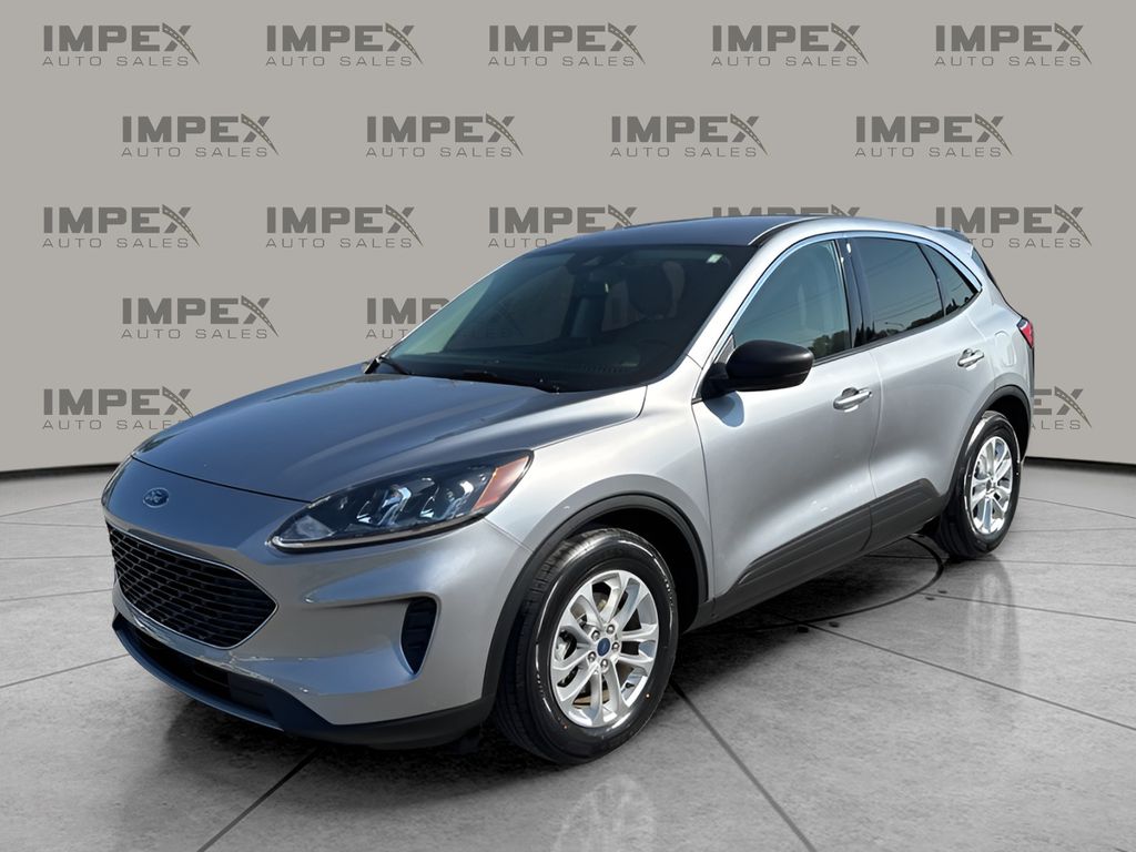 2022 Ford Escape SE's photo