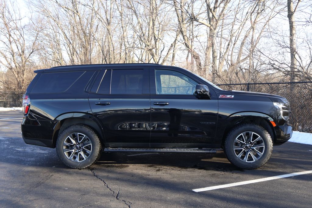 Thumbnail: 2023 Chevrolet Tahoe - 11