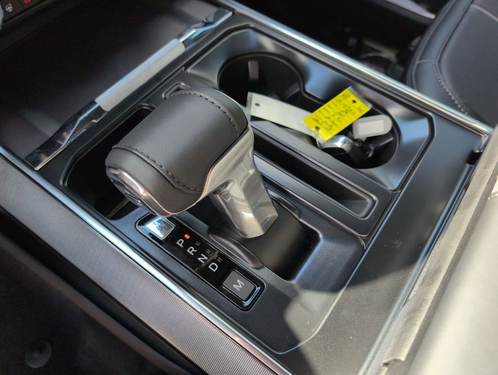New 2026 Black Ford Platinum image 25