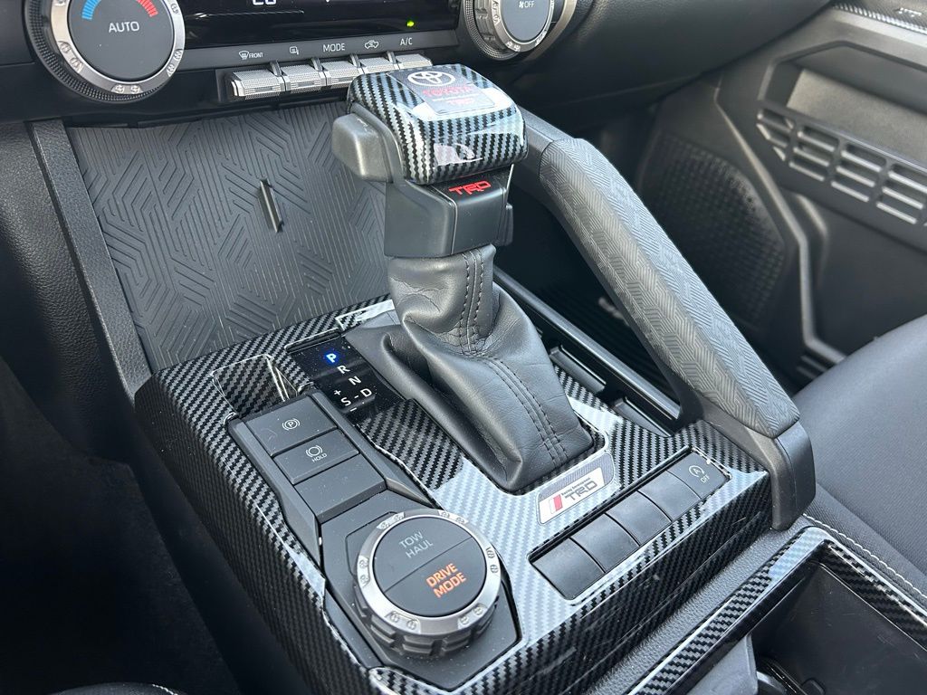 2024 Toyota Tacoma TRD Sport 27