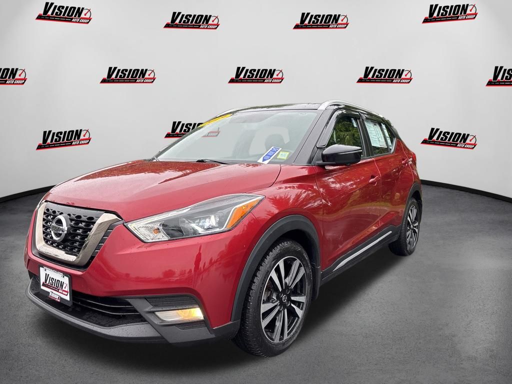 Cayenne Red/Super Black 2019 Nissan Kicks SR FWD SUV / Crossover Front-Wheel Drive Continuously Variable Transmission