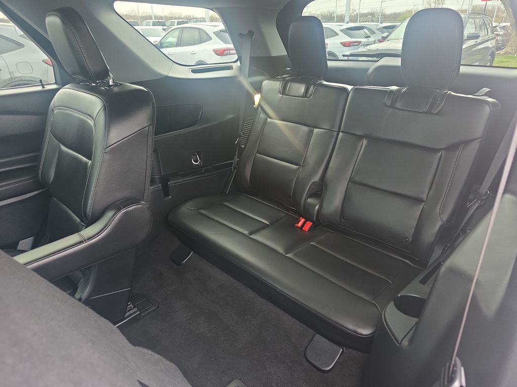 Certified Used 2024 Blue Ford XLT image 42