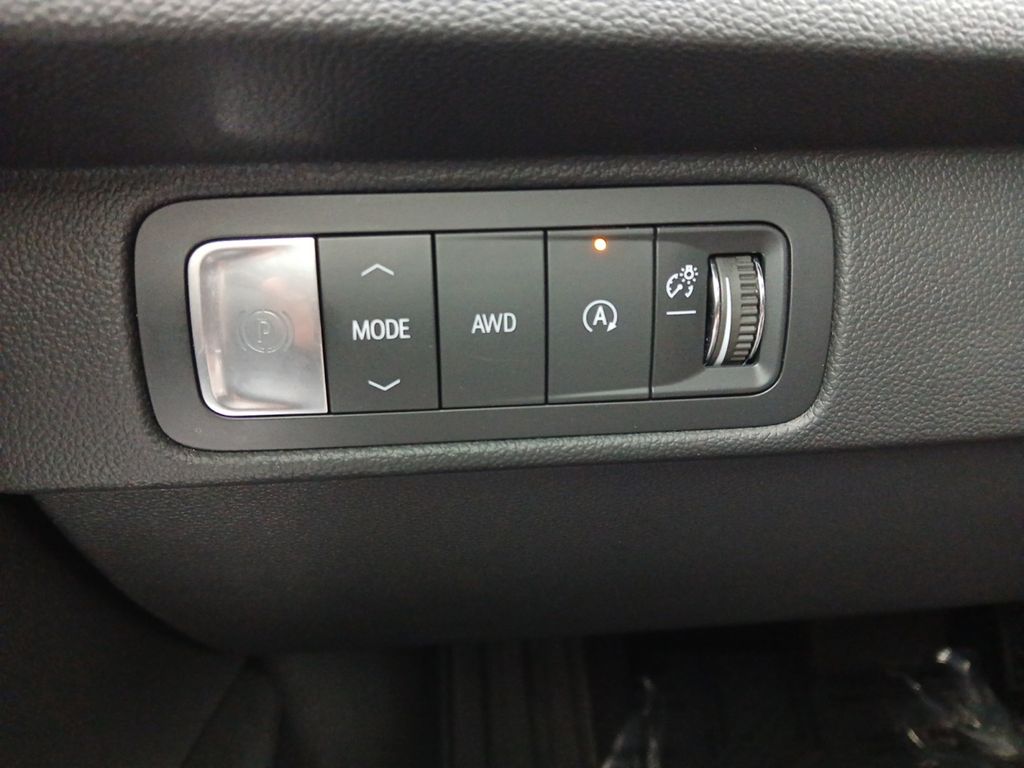 Used Car 2024 Chevrolet Traverse  Z71 For Sale Under $50,000 In Austin, Texas