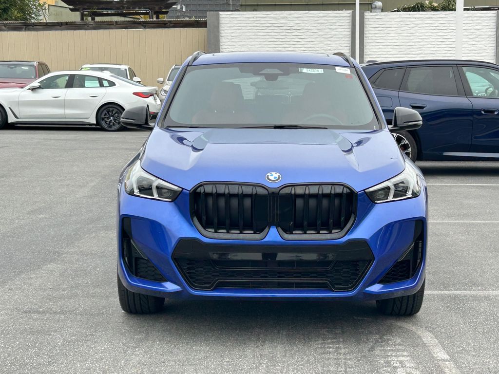 Thumbnail: 2023 BMW X1 - 8