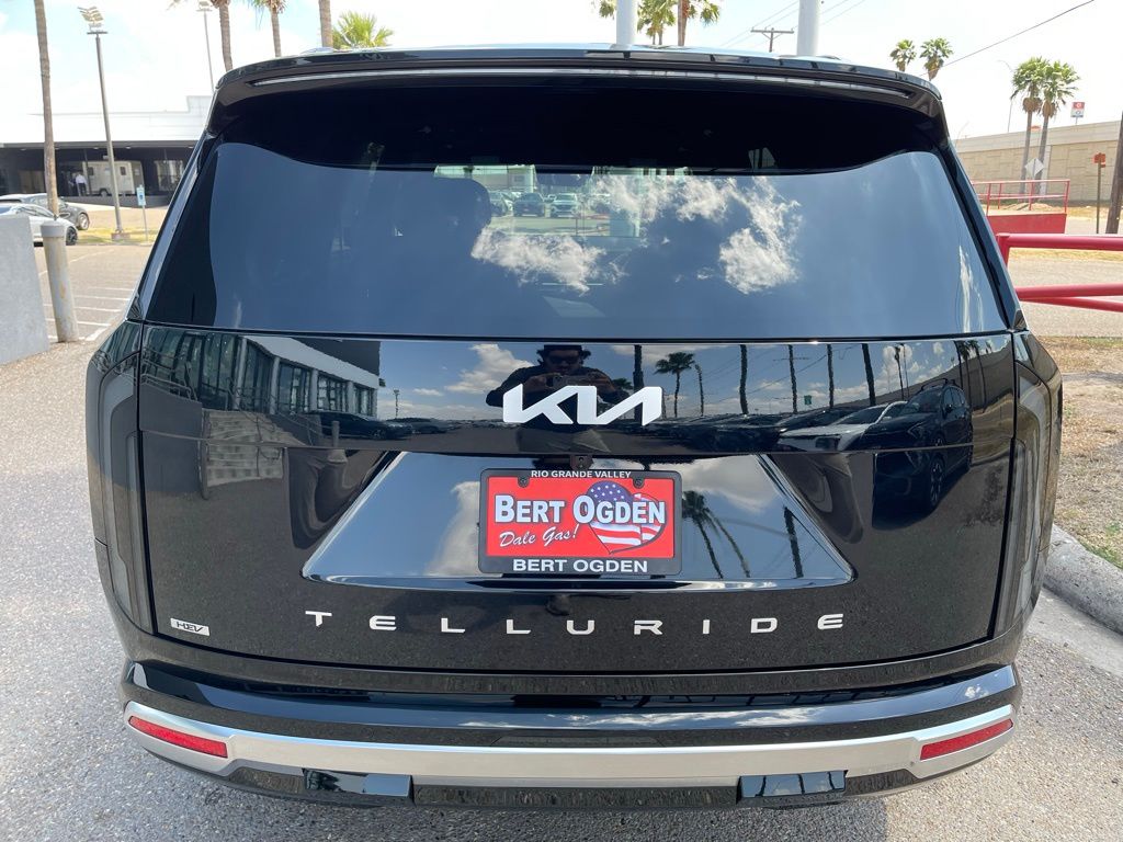 New 2027 Black Kia SX image 6