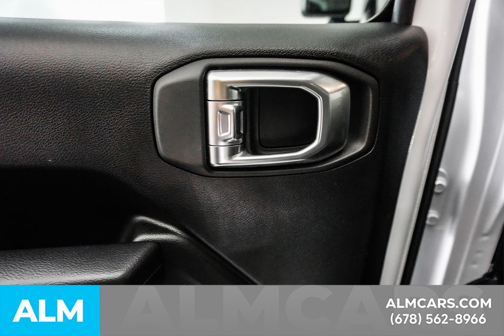 Used 2025 White Jeep Rubicon image 49