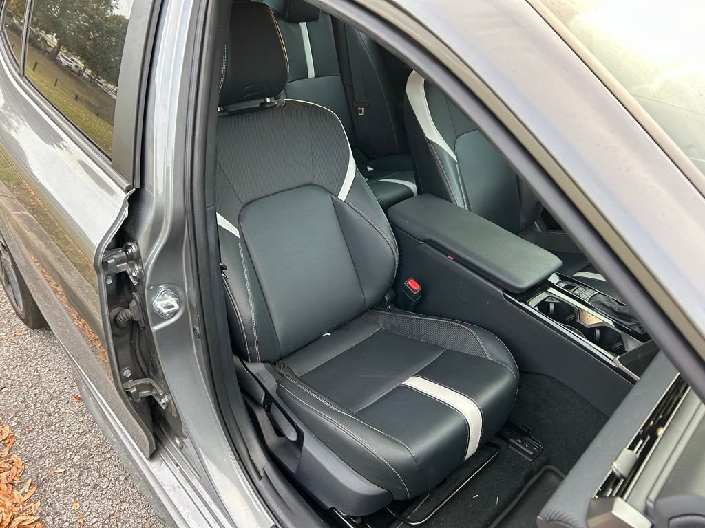 Thumbnail: 2025 Toyota Camry - 14