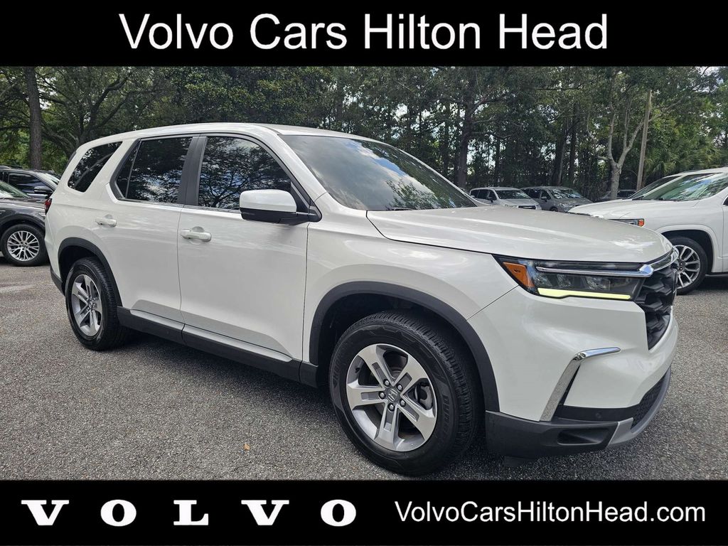 Platinum White Pearl 2025 Honda Pilot SUV / Crossover Front-Wheel Drive Automatic