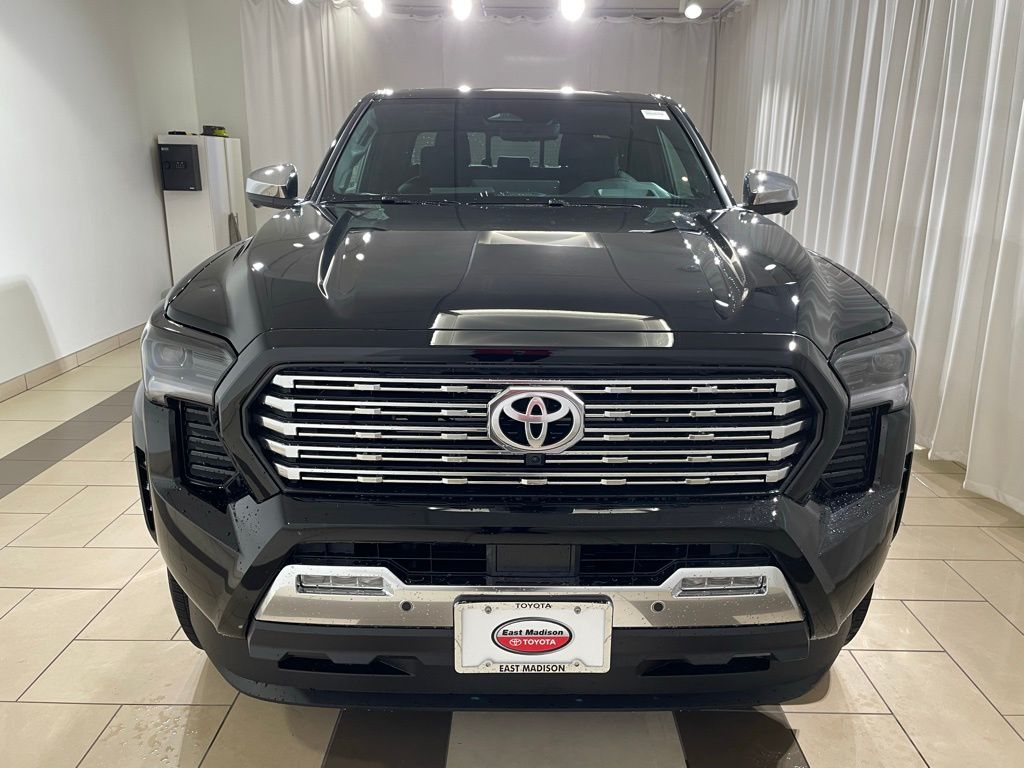 2025 Toyota Tacoma Limited 8