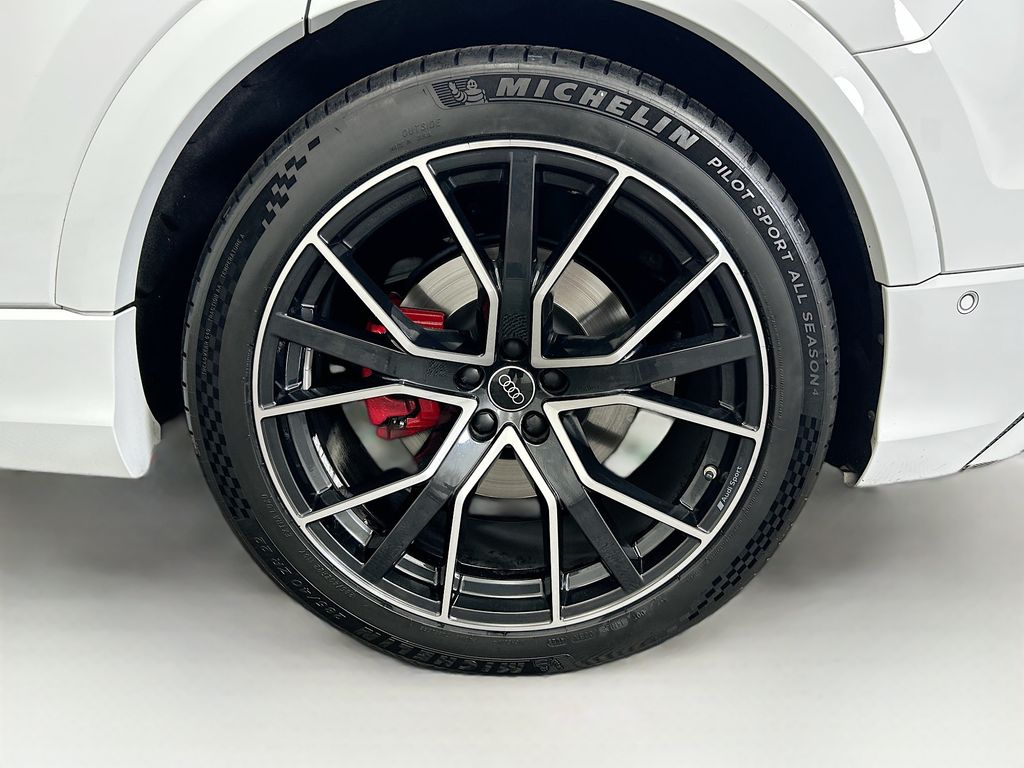 Thumbnail: 2023 Audi SQ8 - 30