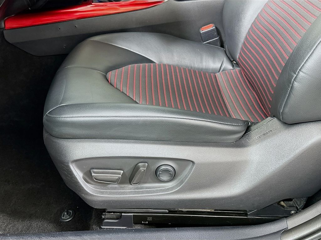 Thumbnail: 2021 Toyota Camry - 19