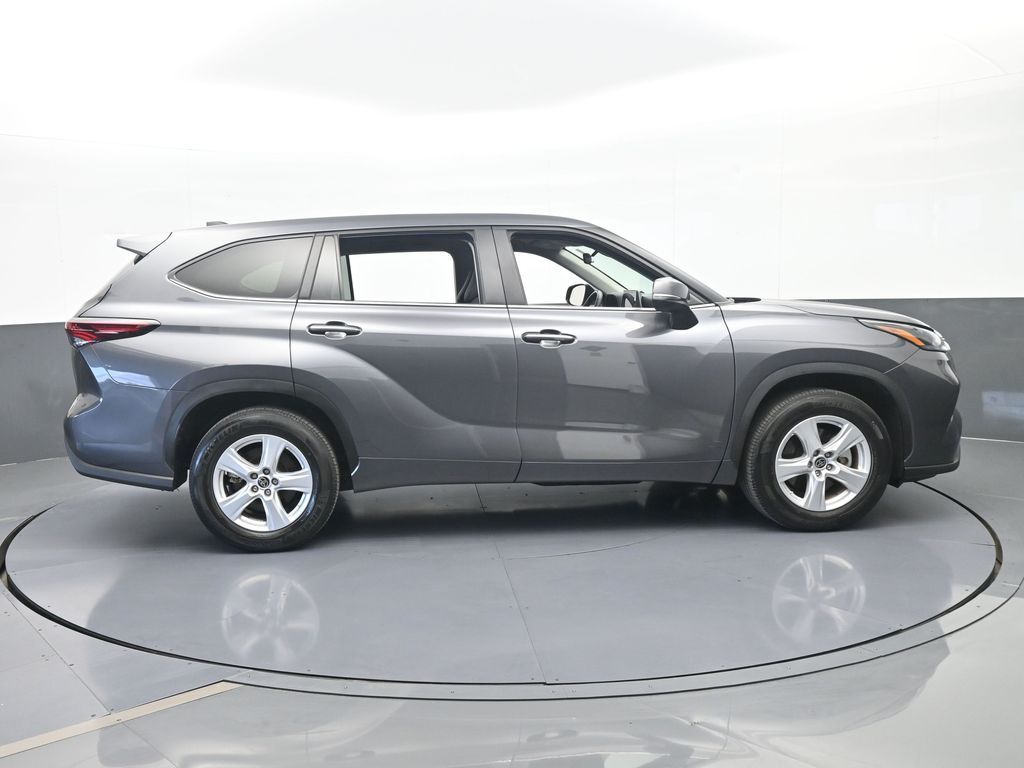 Used 2024 Gray Toyota LE image 7