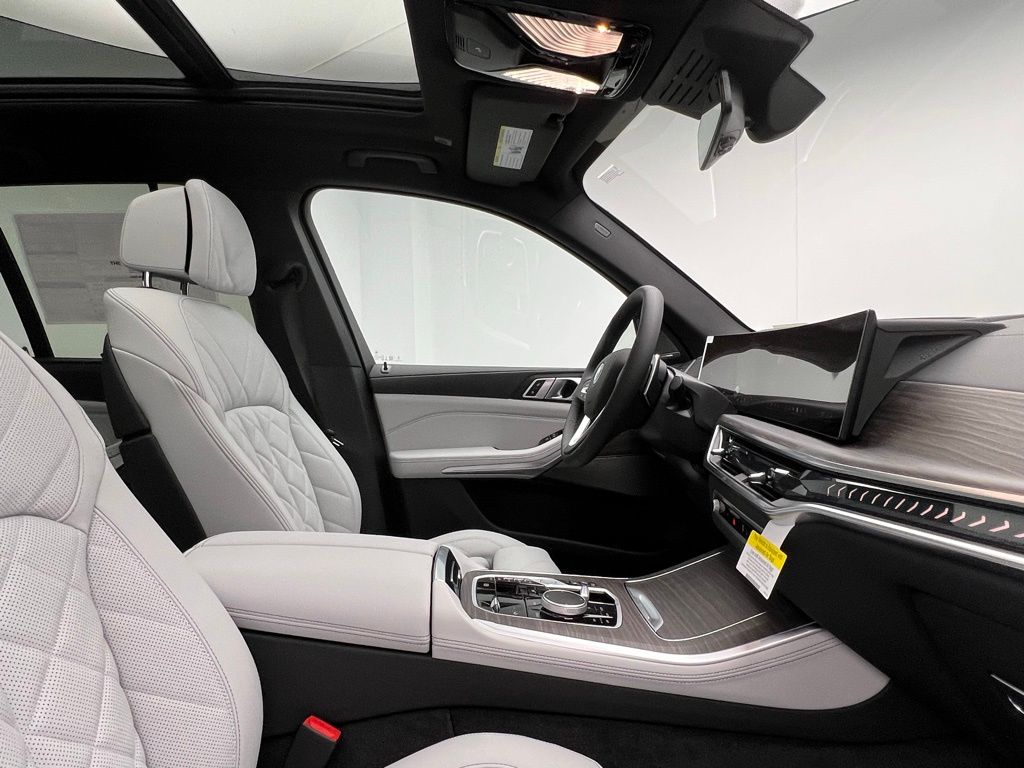 Thumbnail: 2026 BMW X5 - 6