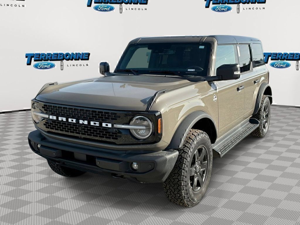 Gray 2025 Ford Bronco SUV / Crossover Four-Wheel Drive Automatic