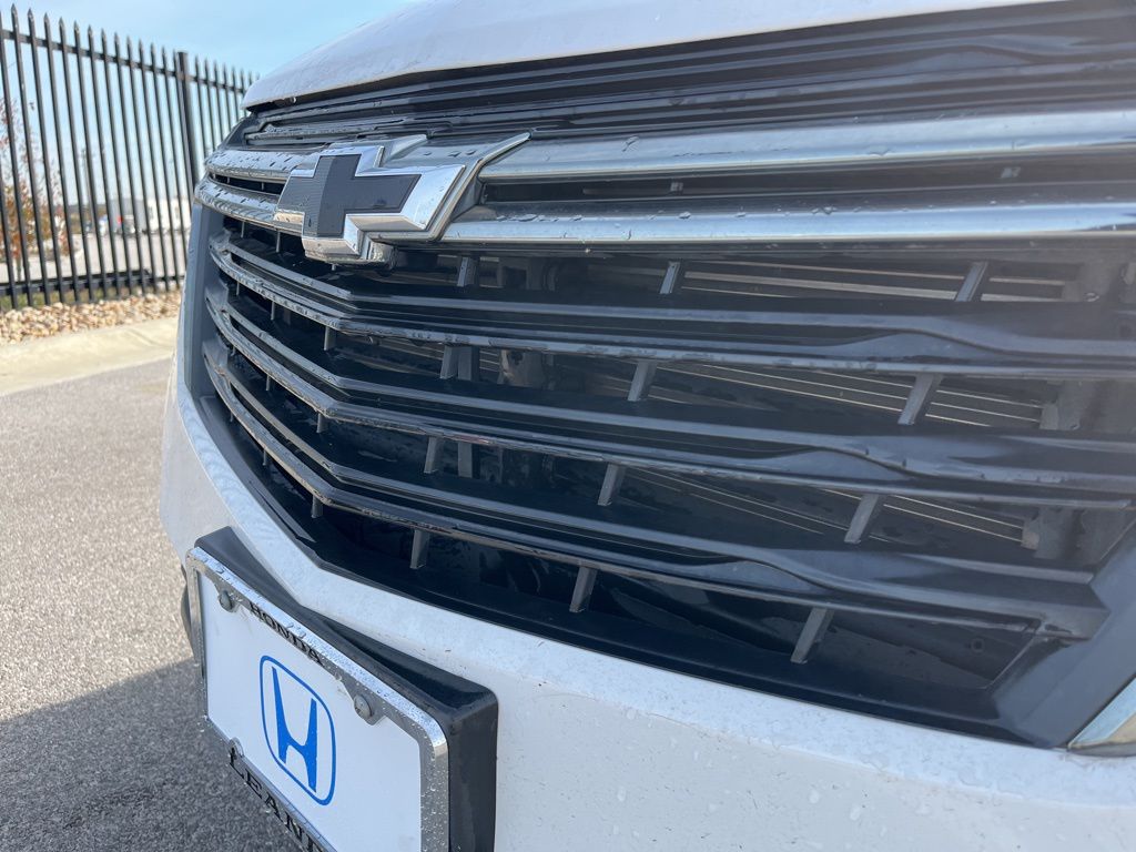 Thumbnail: 2024 Chevrolet Equinox - 12