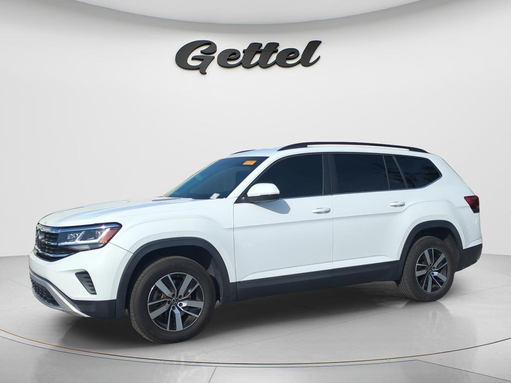 Pure White 2021 Volkswagen Atlas SE FWD SUV / Crossover Front-Wheel Drive 8-Speed Automatic