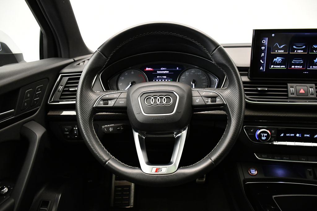 Thumbnail: 2023 Audi SQ5 - 21