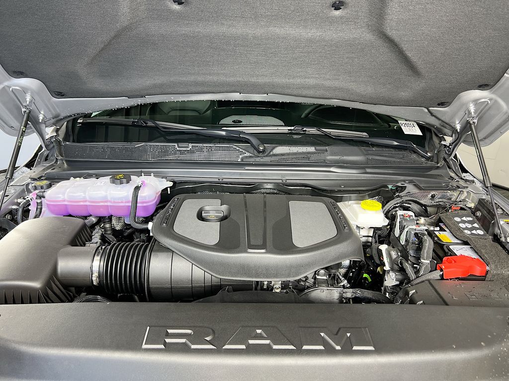 1500 Crew Cab Laramie