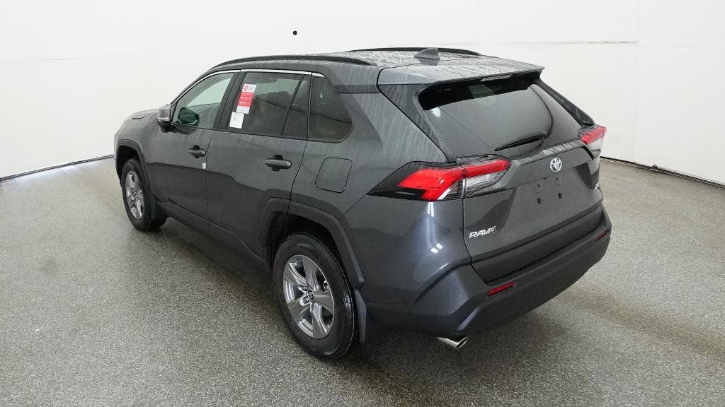 Thumbnail: 2025 Toyota RAV4 - 15