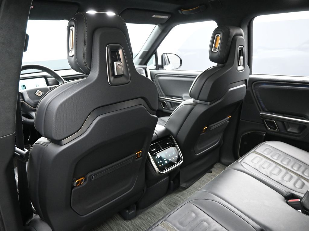 2023 Rivian R1S Adventure