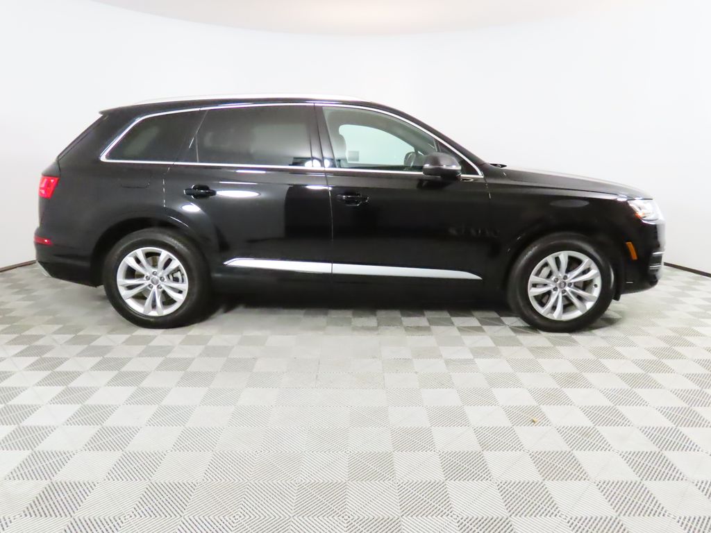 Thumbnail: 2019 Audi Q7 - 6