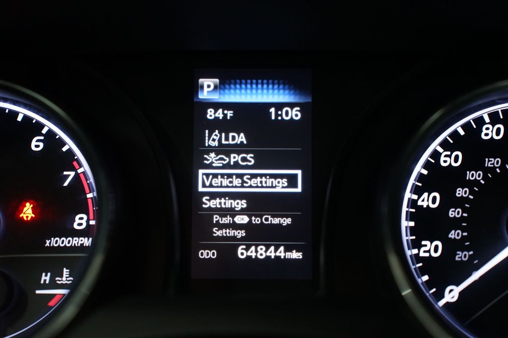 2019 Toyota Camry SE 17