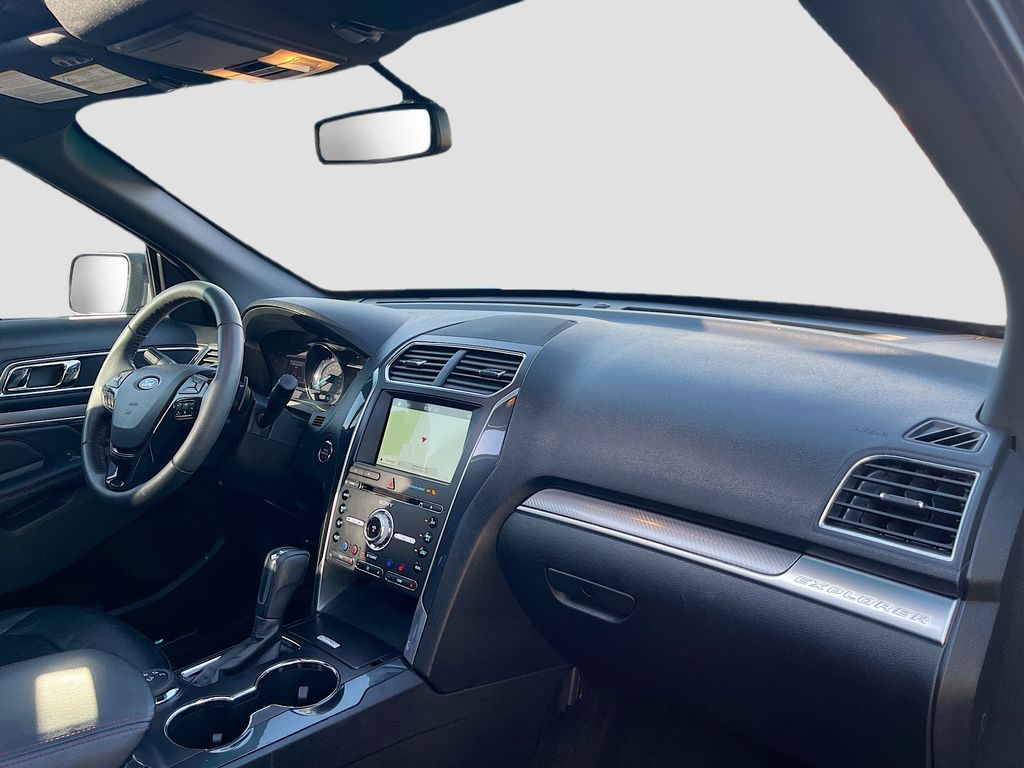 Used 2017 Quartz Metallic Ford Sport image 30