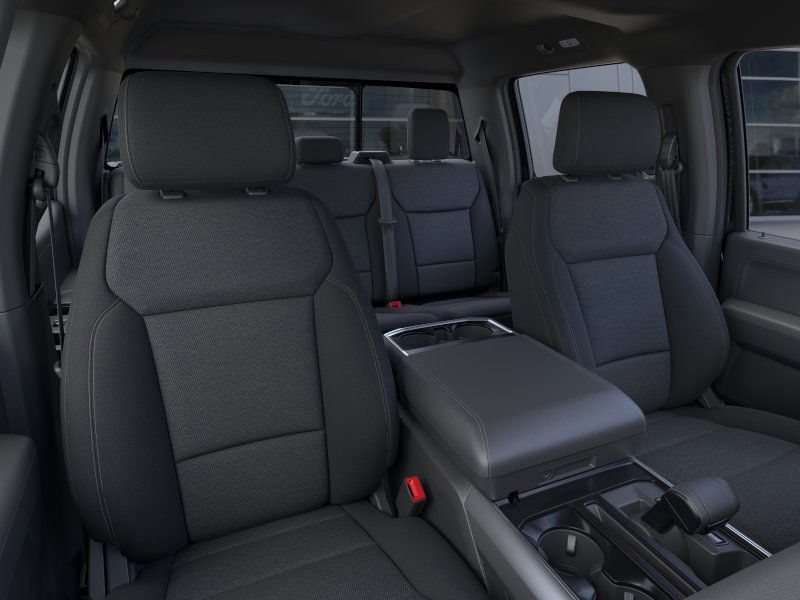 2025 Ford F-150 XLT photo 9