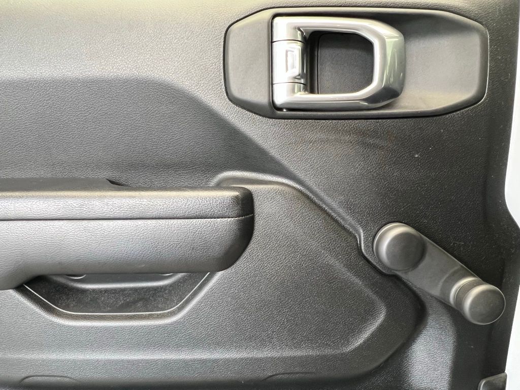 Thumbnail: 2021 Jeep Wrangler - 20