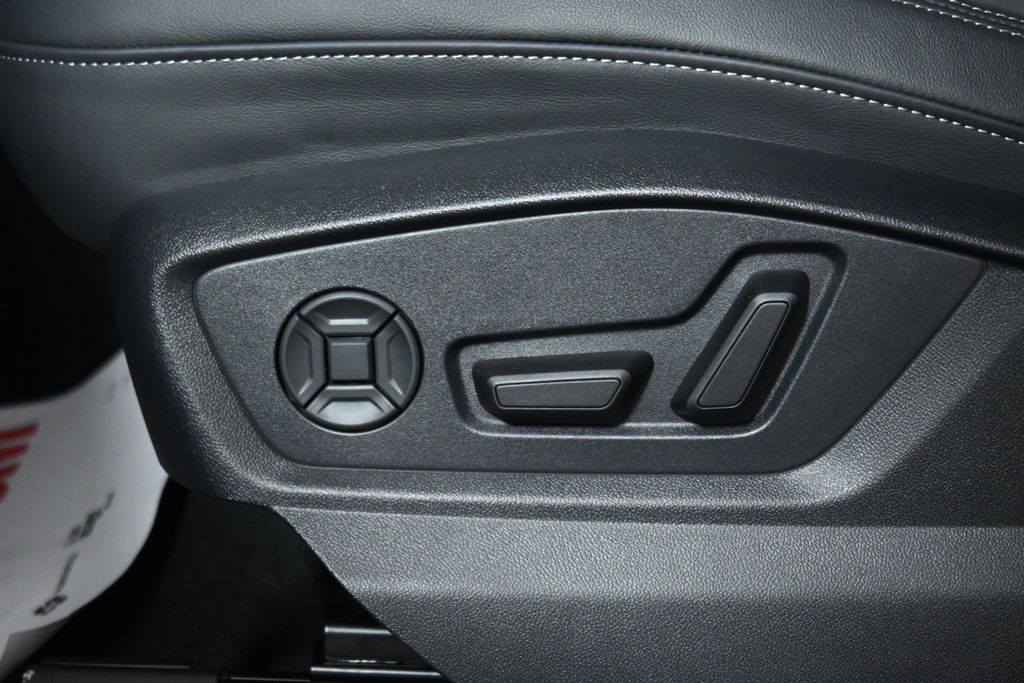 Thumbnail: 2026 Audi Q7 - 24