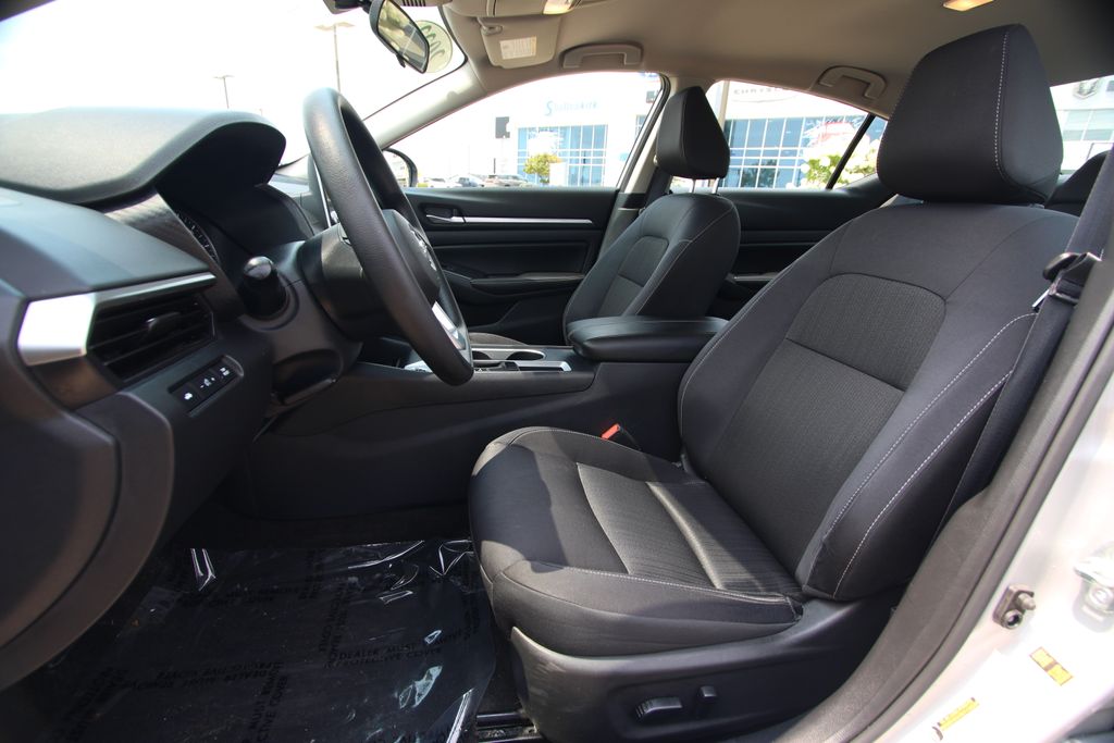 Used 2022 Nissan Altima Sedan