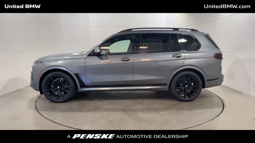 2025 BMW X7 xDrive40i 5