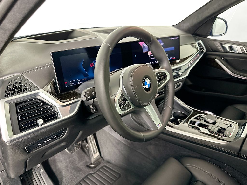 Thumbnail: 2025 BMW X7 - 9