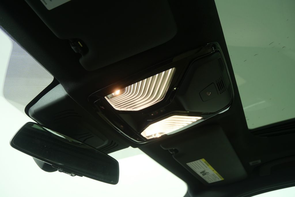 Thumbnail: 2024 BMW 3 Series - 20